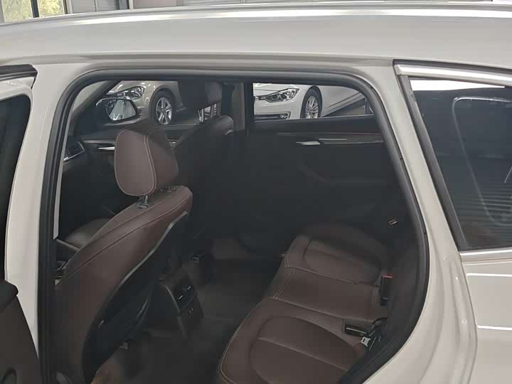 BMW X1 2019 xDrive20Li Luxury - zdjęcie 11