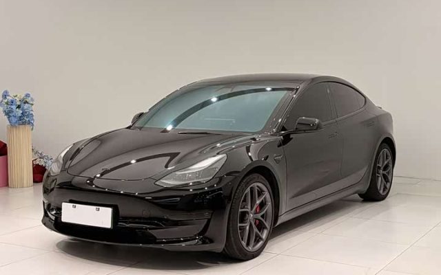 Model 3 2021 Performance高性能全轮驱动 Edition