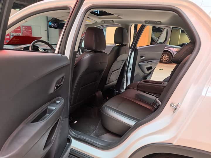 创酷 2014 1.4T 自动 2WD Luxury - zdjęcie 7