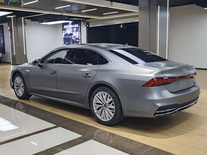 奥迪A7L 2024 45TFSI S-line 筑梦 Trim 流晶套装 - zdjęcie 12