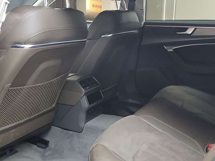 奥迪A7L 2024 45TFSI S-line 筑梦 Trim 流晶套装 - zdjęcie 7