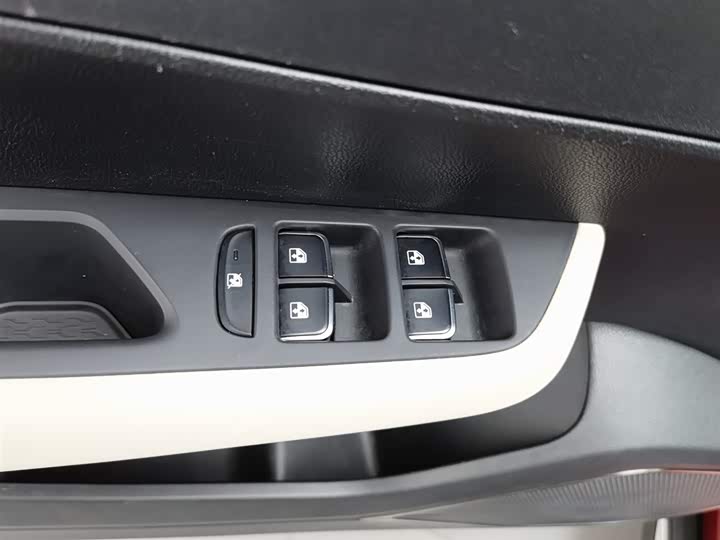 红旗E-QM5 2023款 620km PLUS - zdjęcie 9