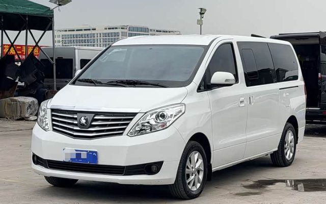 菱智PLUS 2023款 2.0L 手动舒适型CNG 9座