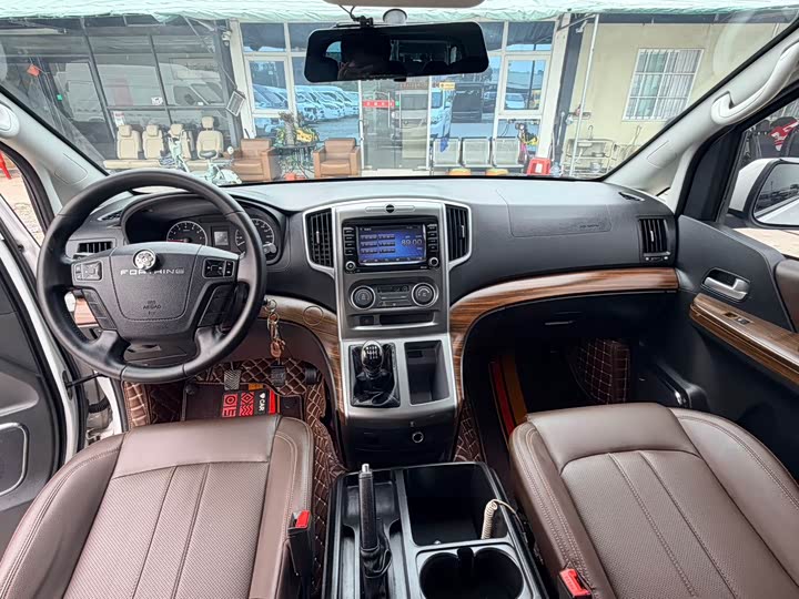 菱智PLUS 2023款 2.0L 手动舒适型CNG 9座 - zdjęcie 9