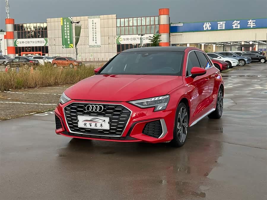 Audi A3 2021 Sportback 35 TFSI Luxury Sport