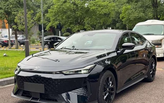 Changan UNI-V 2023 1.5T Premium