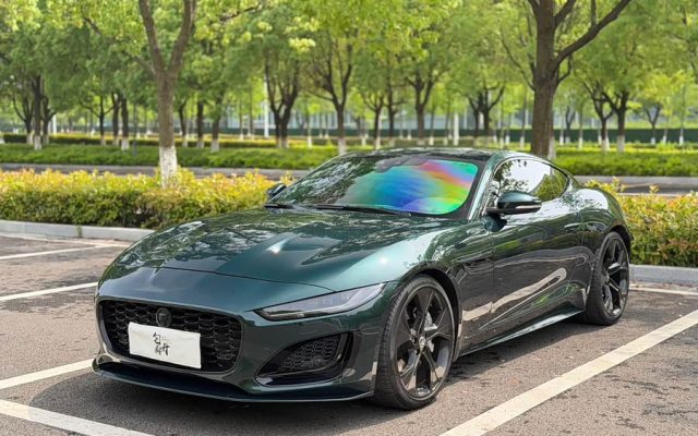 Jaguar F-TYPE 2024 P300 75th Anniversary Hardtop