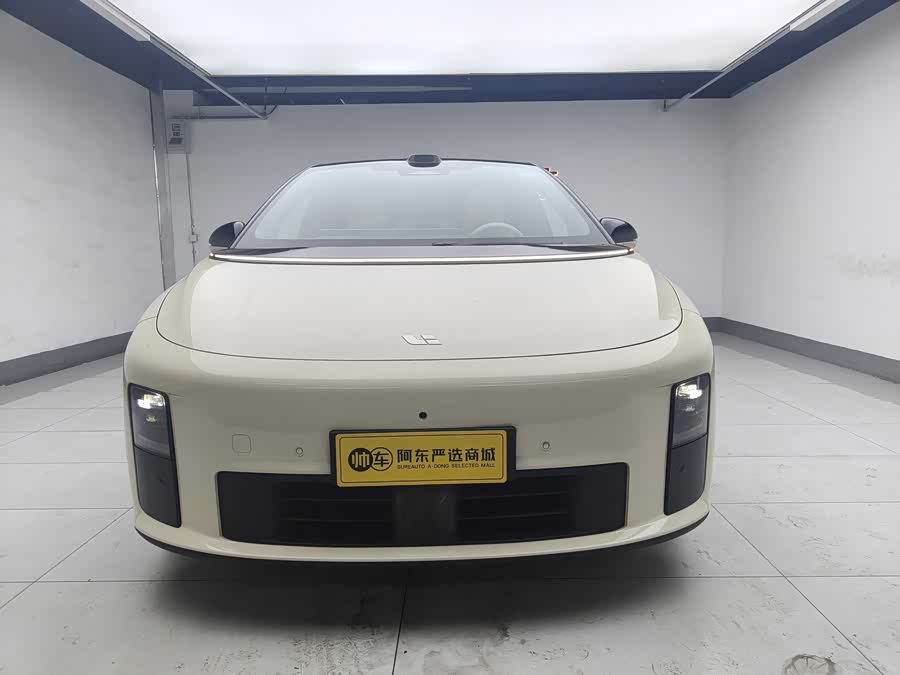 Li Auto i6 2025 4WD Standard