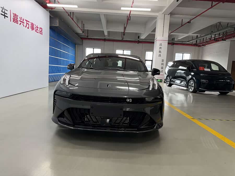 Lynk & Co 03 2.0T Auto Ultra