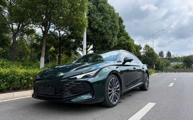 MG7 2023 2.0T Auto Luxury
