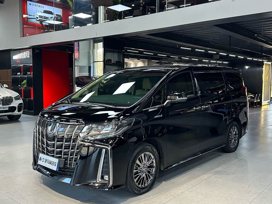 Alphard 2023 Dual Engine 2.5L Ultimate Golden Edition