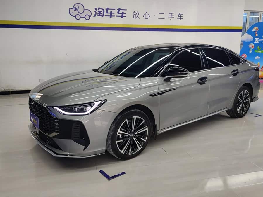 Ariya 8 PRO 2025 1.6T DCT Luxury
