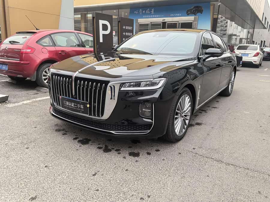 Hongqi H9 2023 2.0T Intelligent Flag Enjoy Edition