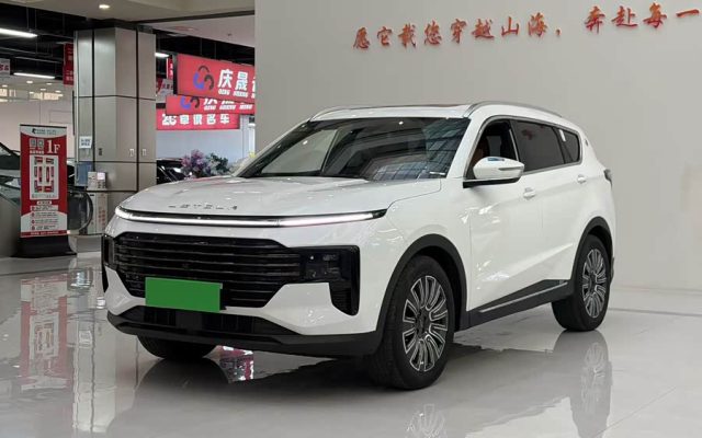 Jietu X70 PLUS 2025 1.5T Luxury Powerful 5-seater