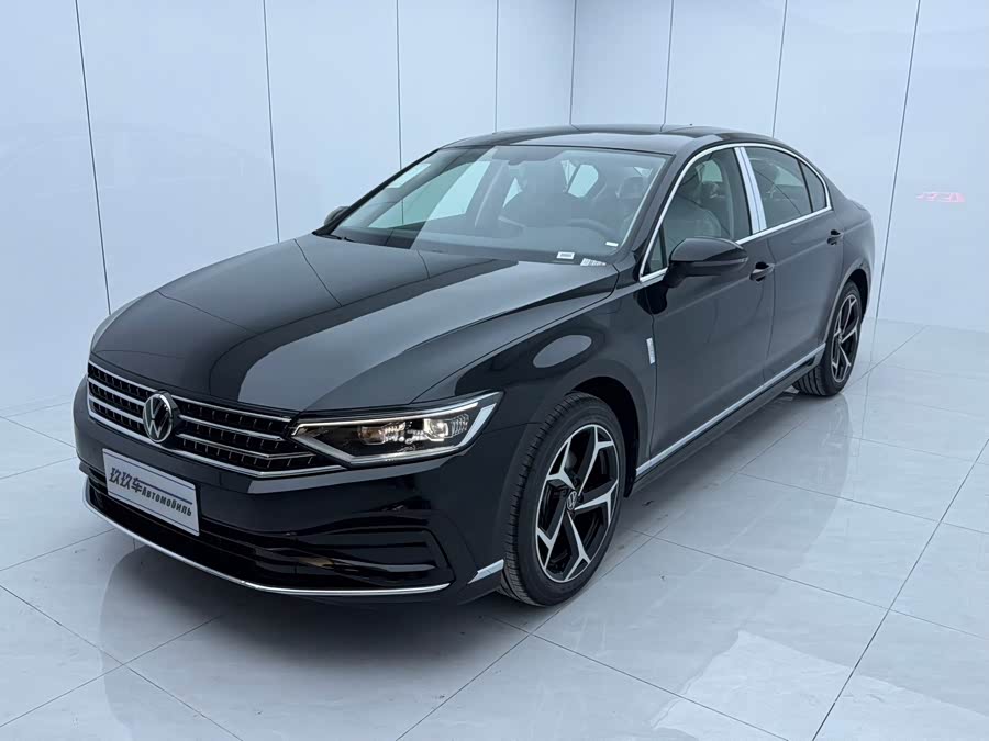 Magotan 2025 2WD 280TSI DSG Luxury