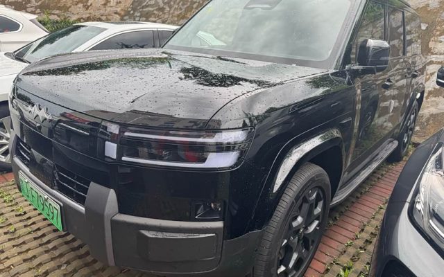 Titan 7 2025 190KM Four-Wheel Drive Ultra Version