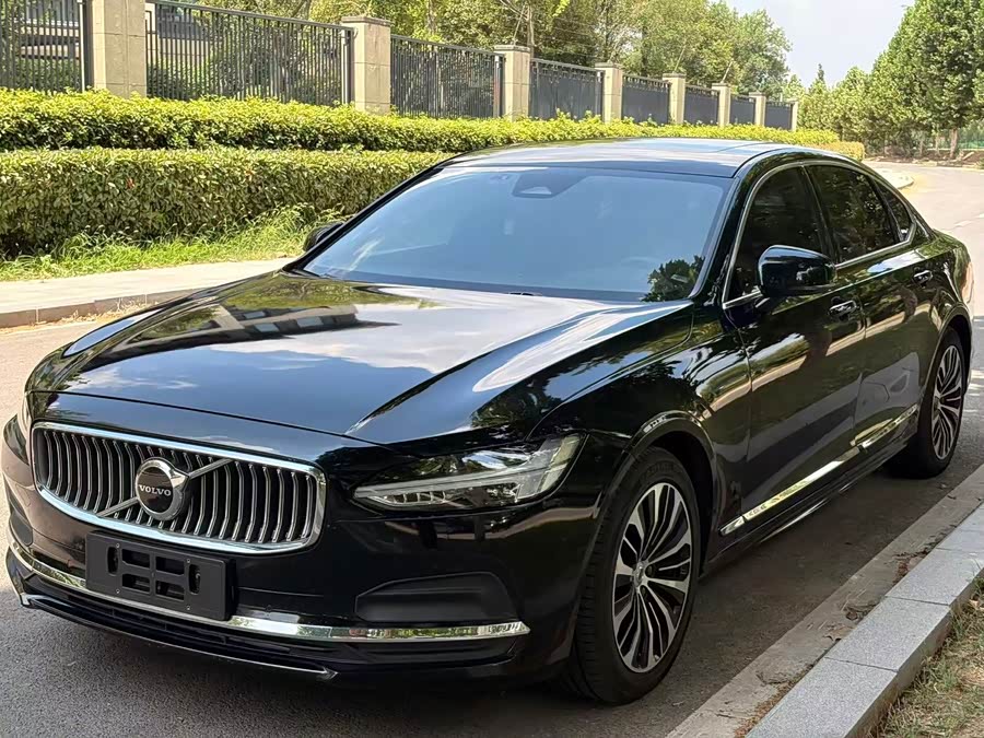 Volvo S90 2024 B5 Intelligent Luxury Edition