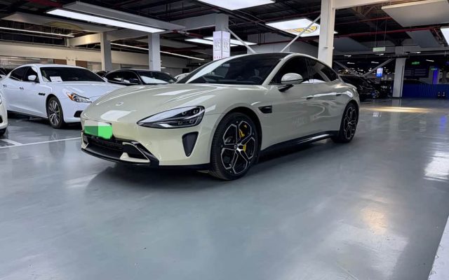 Xiaomi SU7 2024 Rear-Wheel Drive Long Range Intelligent Driving Version