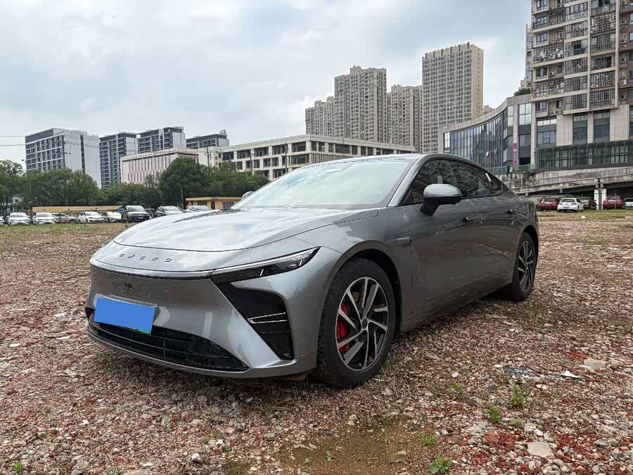 Xingtu ES 2025 2.0T Extended Range Pro Highway Assist