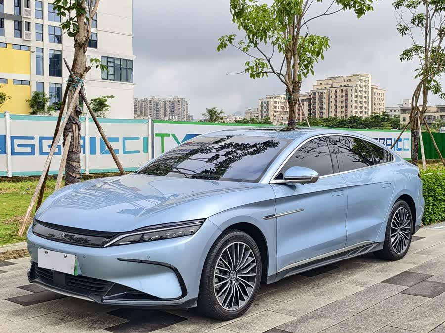 2023 EV Champion 506KM FWD Premium