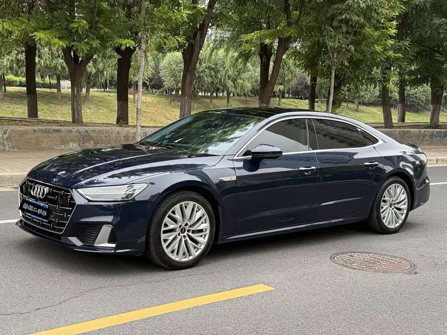 Audi A7L 2022 45 TFSI S-line Dream Youth Edition