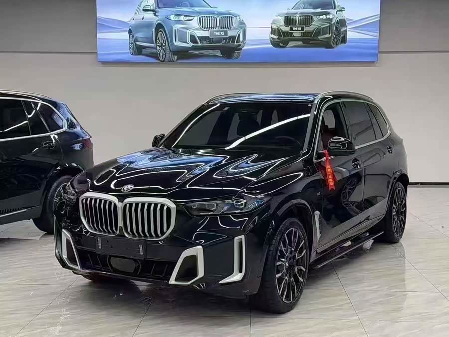 BMW X5 2023 xDrive 40Li M Sport Night Package
