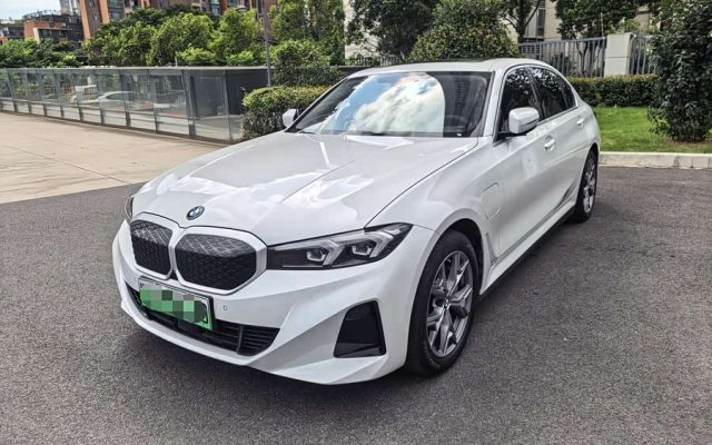 BMW i3 2025 eDrive 35 L