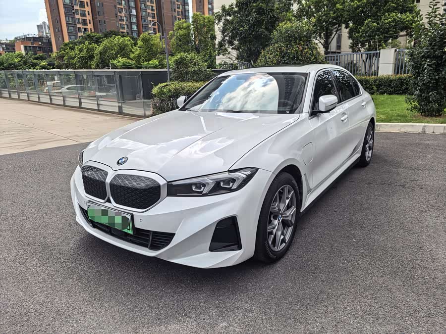 BMW i3 2025 eDrive 35 L