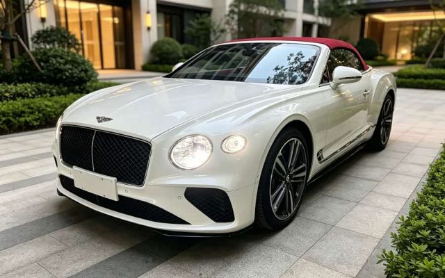 Continental 2024 4.0T GT V8 Softtop