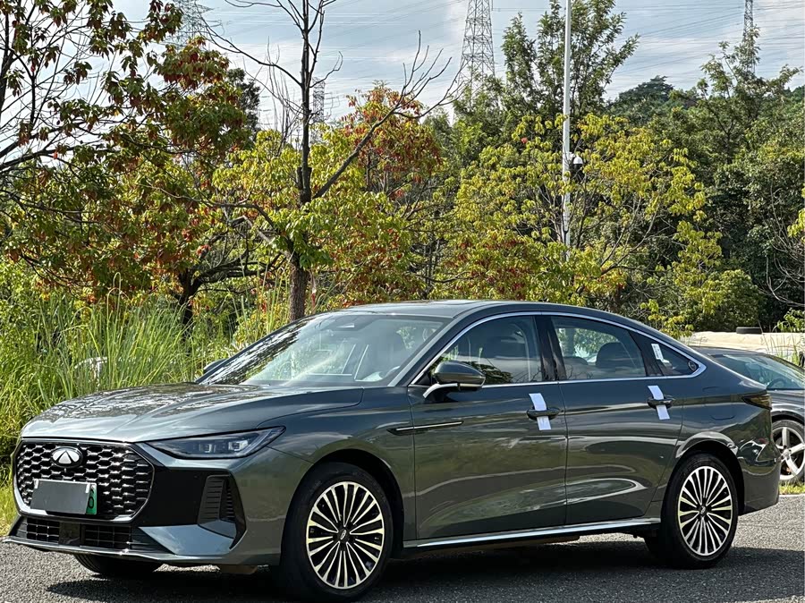Fengyun A8L 2025 1.5TGDI 145km Luxury