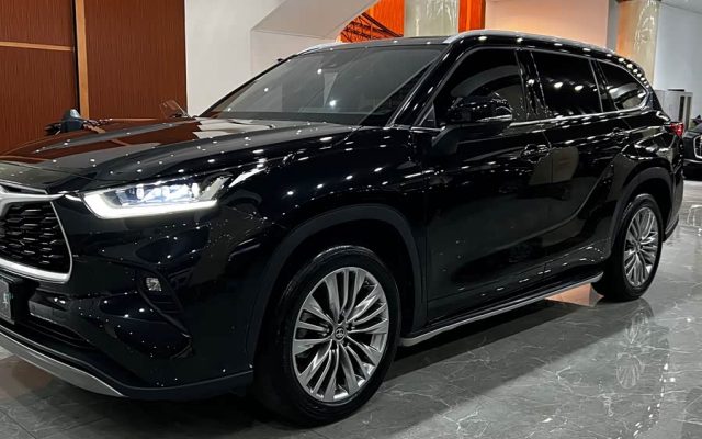 Highlander 2024 380T 4WD Premium 7-Seater
