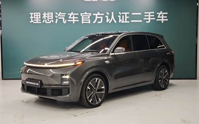 Li Auto L8 2025 Ultra Intelligent Renewal Version