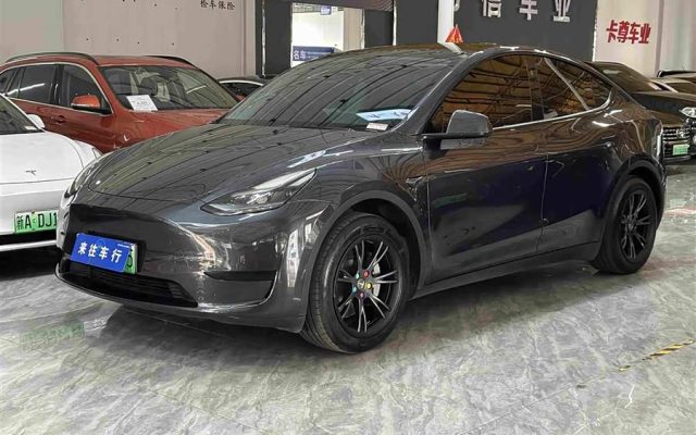 Model Y 2024 RWD