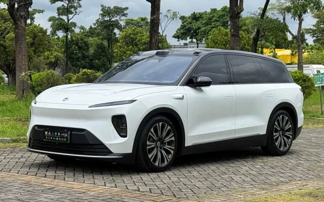 NIO ES8 2024 75kWh Executive Edition