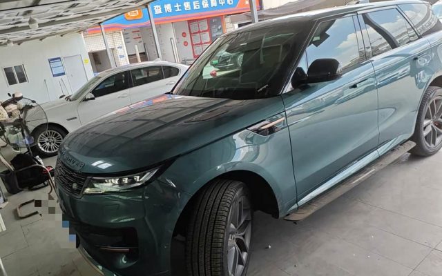 Range Rover Sport 2025 400PS Dynamic SE