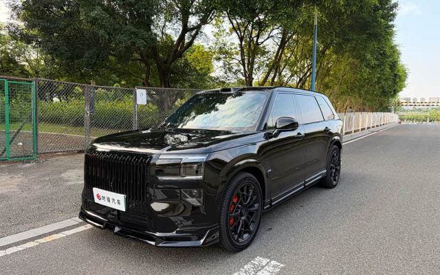 Zeekr 9X 2025曜黑版 70kWh 6-seater