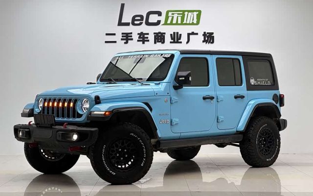 2024 Jeep Wrangler 2.0T Sahara 4-Door