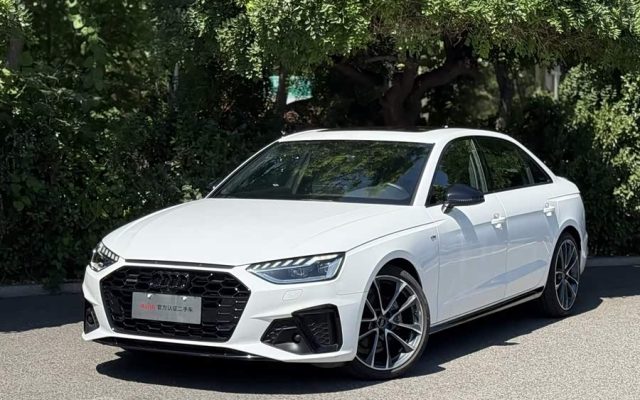 Audi A4L 2023 40 TFSI quattro Luxury Sport