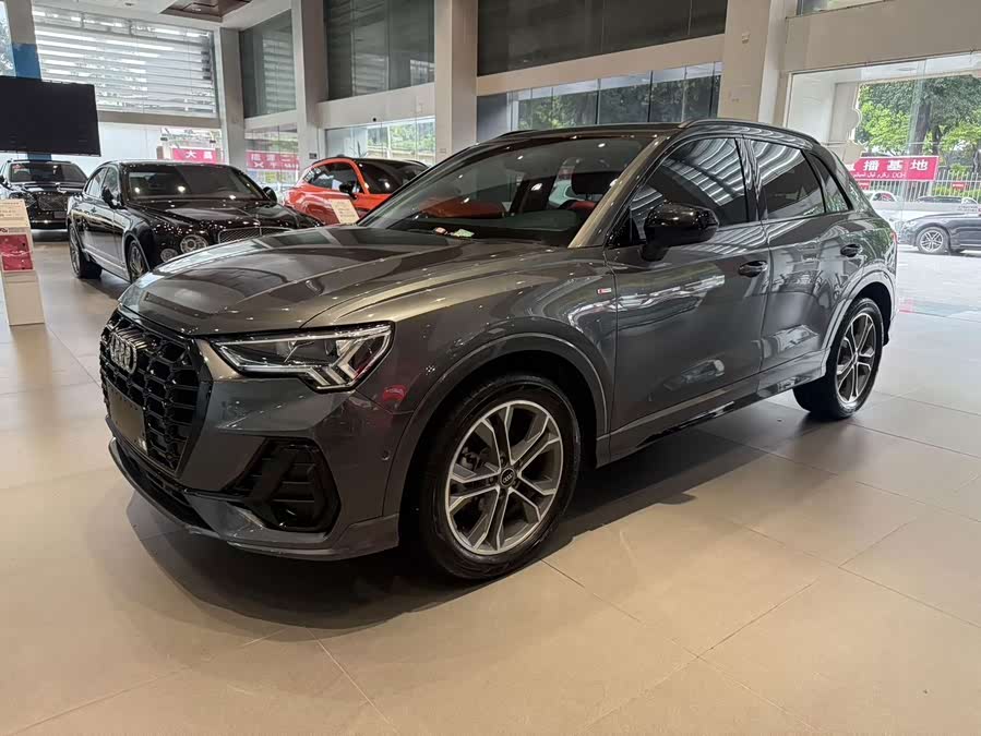 Audi Q3 2023 35 TFSI Fashion Dynamic 1.4T