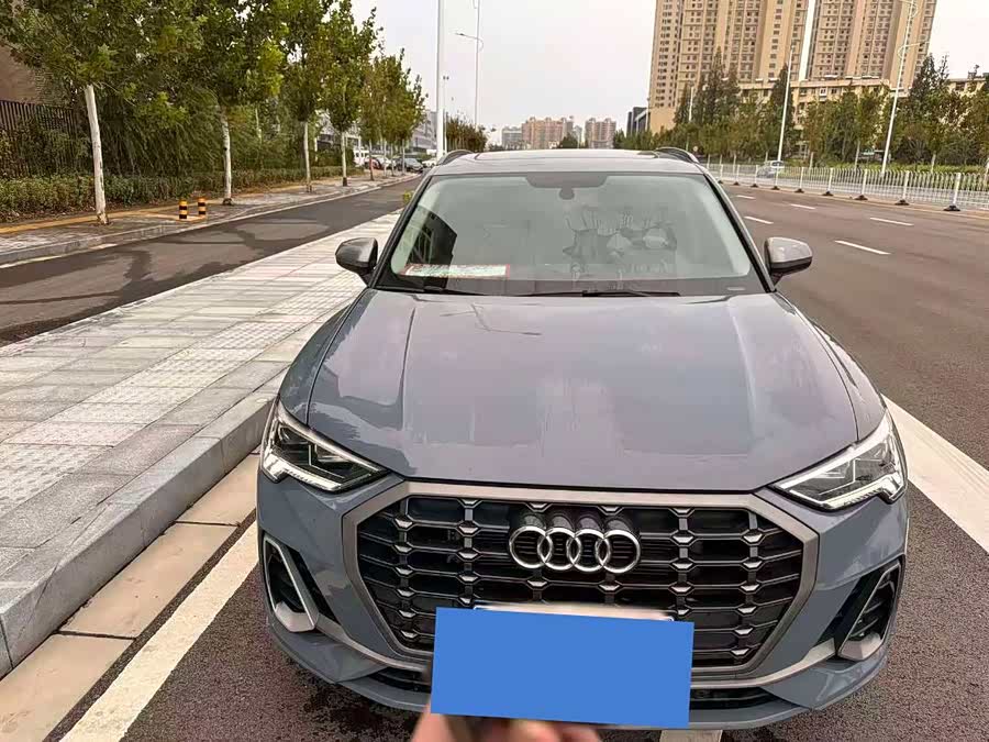 Audi Q3 2023 40 TFSI RS Package Sport