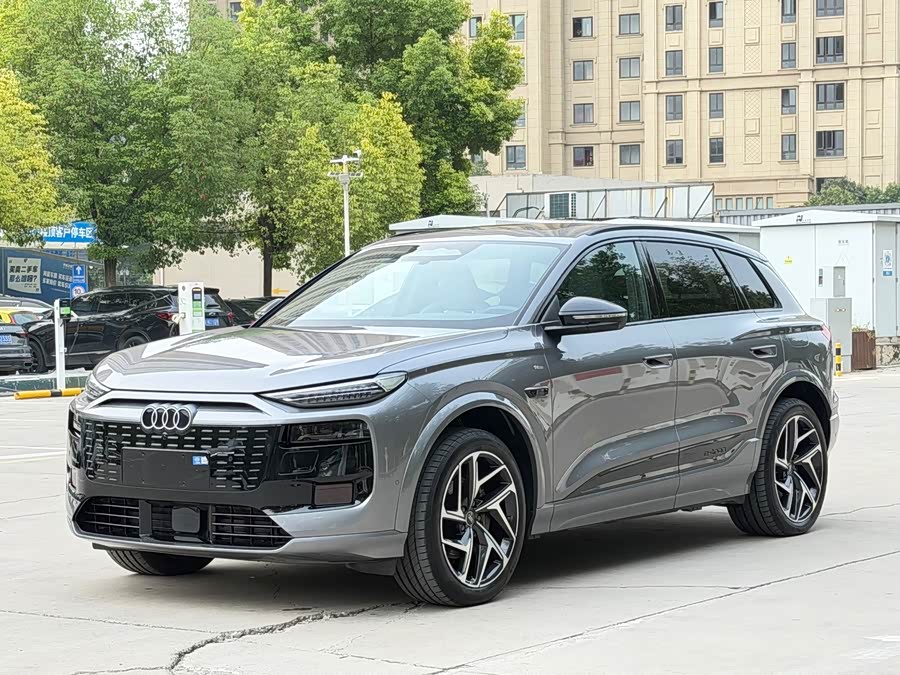 Audi Q6L e-tron 2026 First Edition