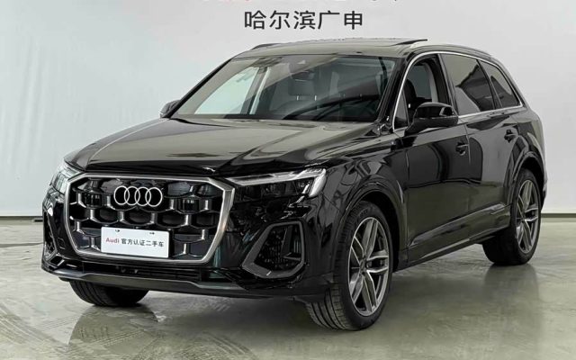 Audi Q7 2025 55 TFSI quattro S line Sport