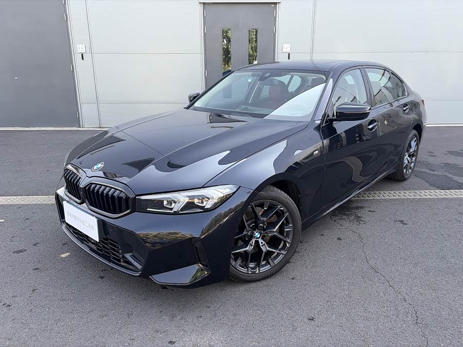 BMW 3 Series 2025 330Li M Sport Night Package