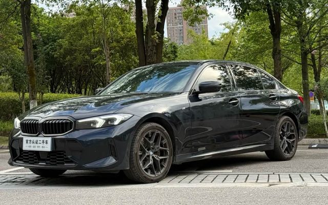 BMW 3 Series 2026 330Li M Sport Night Package