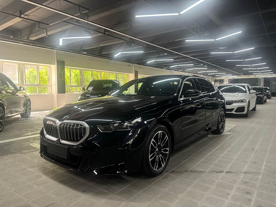 BMW 5 Series 2026 530Li Luxury M Sport Package