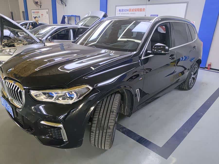 BMW X5 2022 xDrive 40Li M Sport