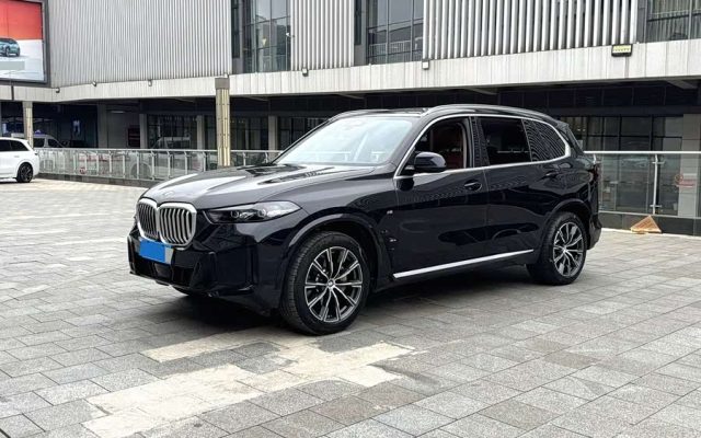 BMW X5 2023 xDrive 30Li Luxury M Sport Package