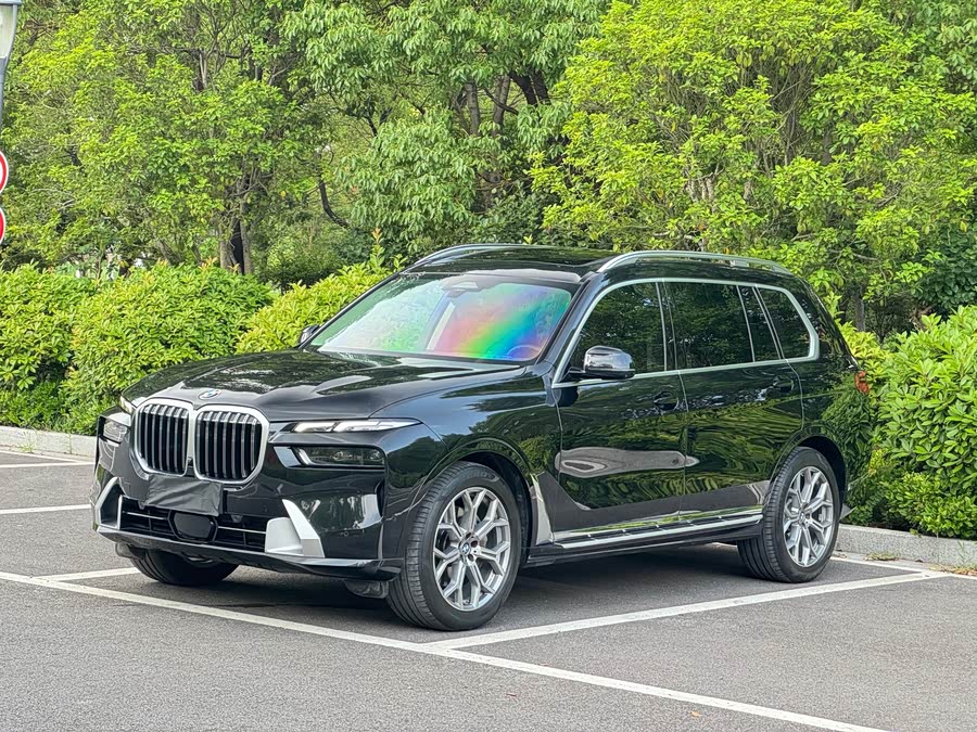 BMW X7 2023 xDrive40i Leading Luxury Package