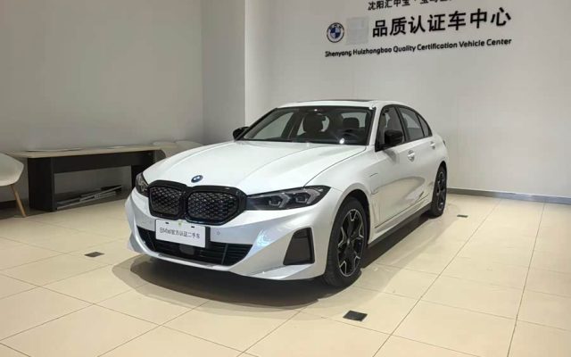 BMW i3 2025 eDrive 40 L Night Package