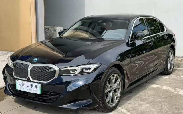 BMW i3 2026 eDrive 35L